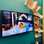 Dimora Del Teatro Πανσιόν 4*