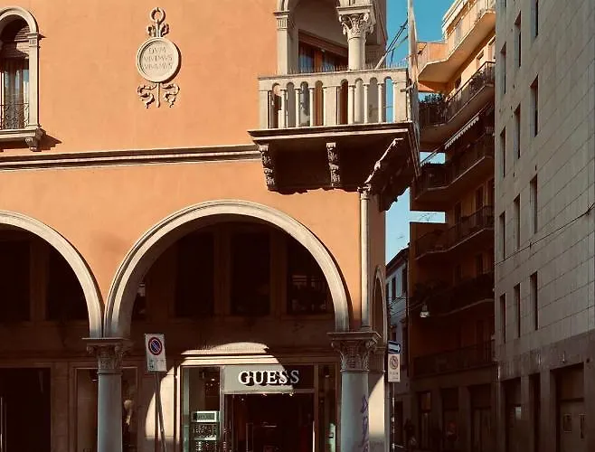 Dimora Del Teatro Pensionat Treviso