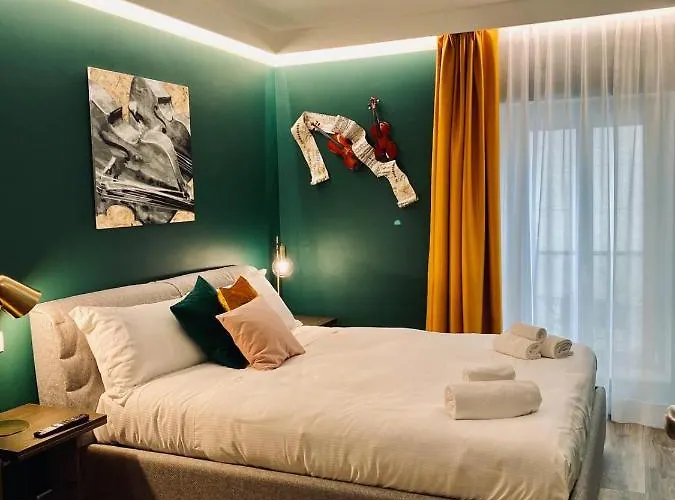 Dimora Del Teatro بيت ضيافة 4*